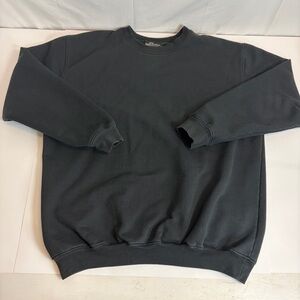 Black Crewneck Sweatshirt XL (Fits Like L) | Thick Cotton Blend Fleece